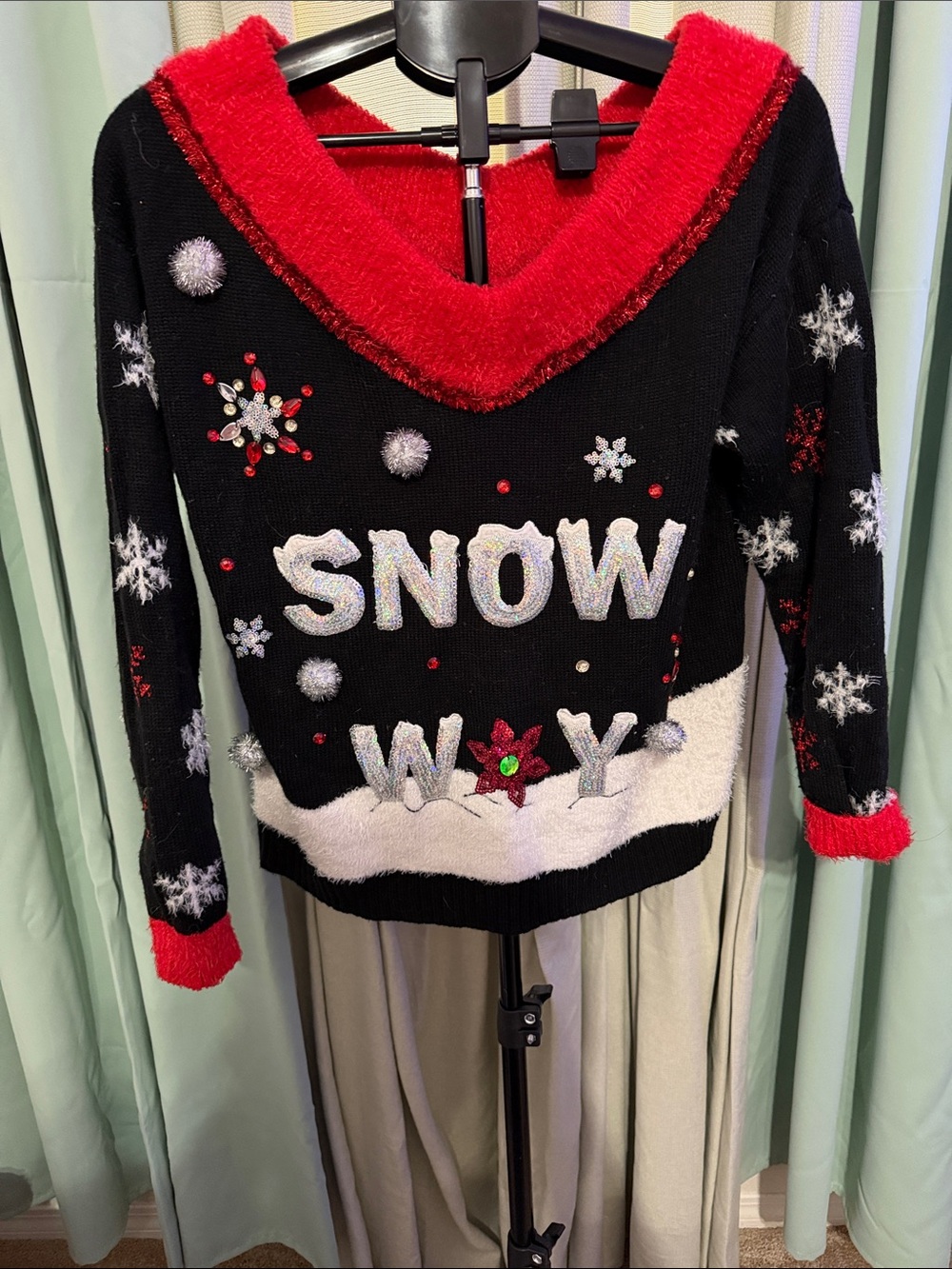 Holiday Time Black V-Neck Sweater with Red Trim and White Snowbank